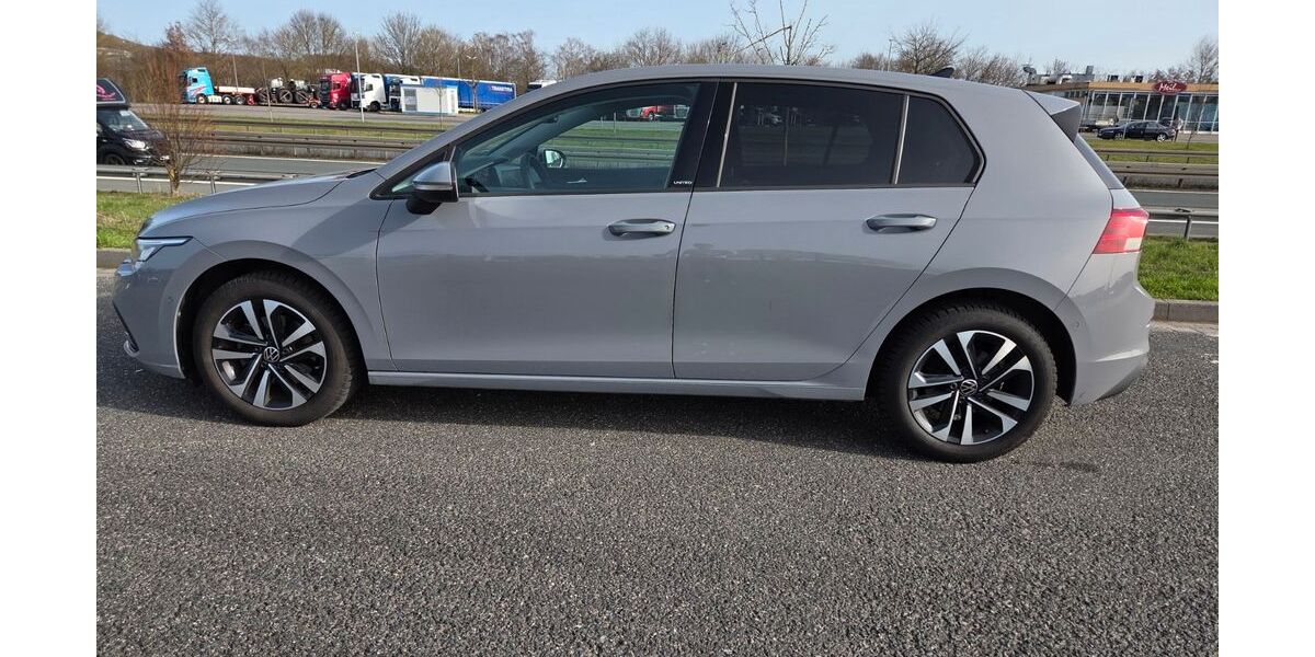 VW Golf 73.000 km 17.700 &euro; Ellar 65620