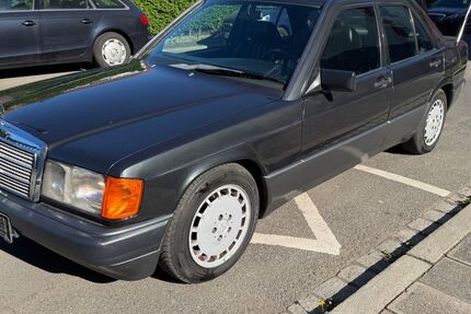 Mercedes-Benz 190 257.800 km 7.500 &euro; Nürnberg 90459