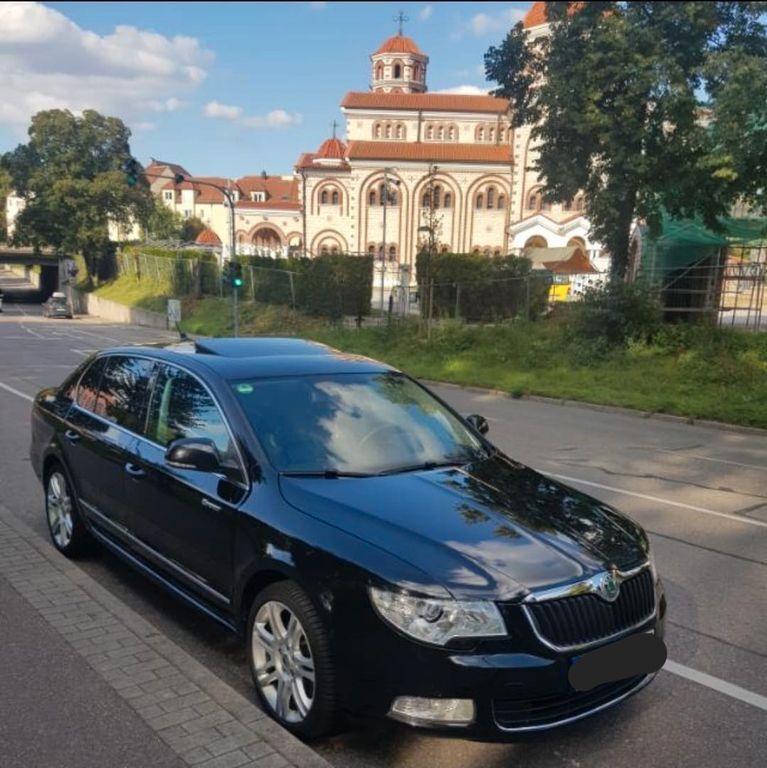 Skoda Superb 147.286 km 11.000 € Geislingen An Der Steige 73312