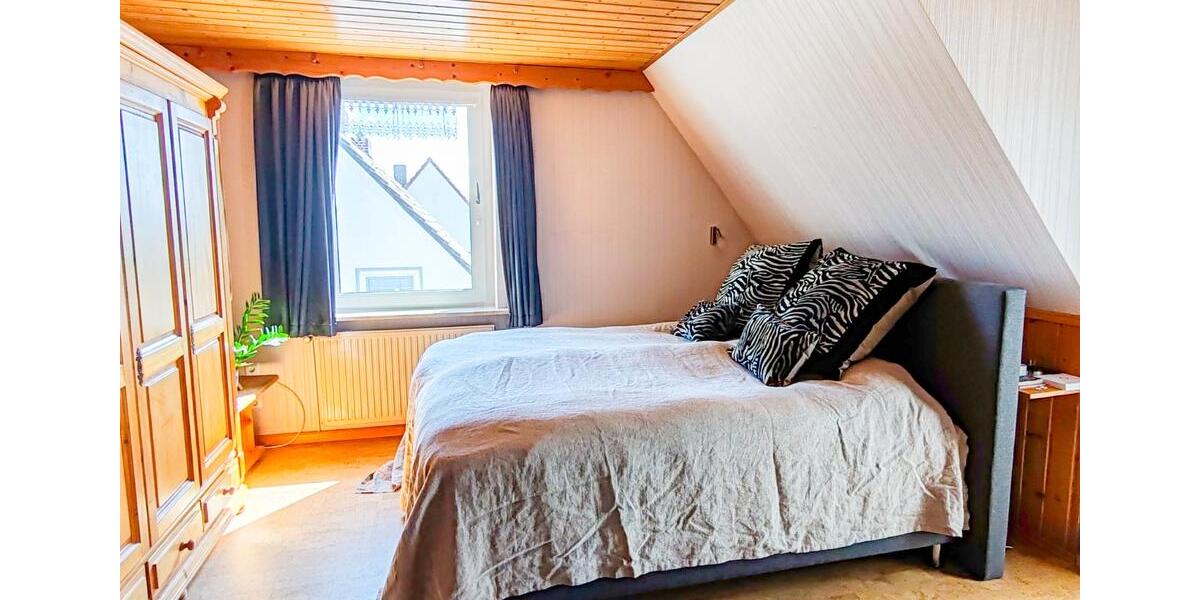 Mehrfamilienhaus, Wohnhaus Einbeck - 13 Zimmer, 300 m&sup2;, 398.000&euro; | Angebot:26321100