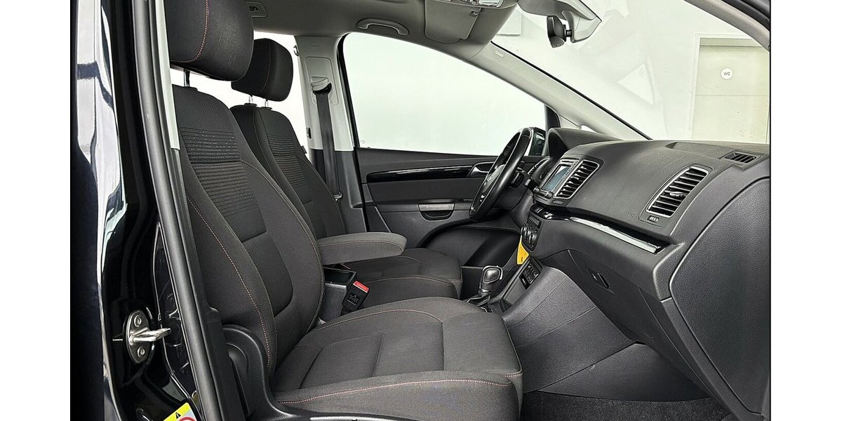 VW Sharan 2.0 TDI Pano ACC elektrische Türen Ass 135.000 km 21.799 &euro; Stade 21682