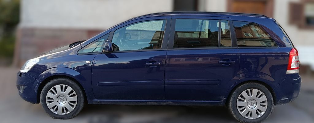 Opel Zafira 300.928 km 2.490 &euro; Neubulach 75387