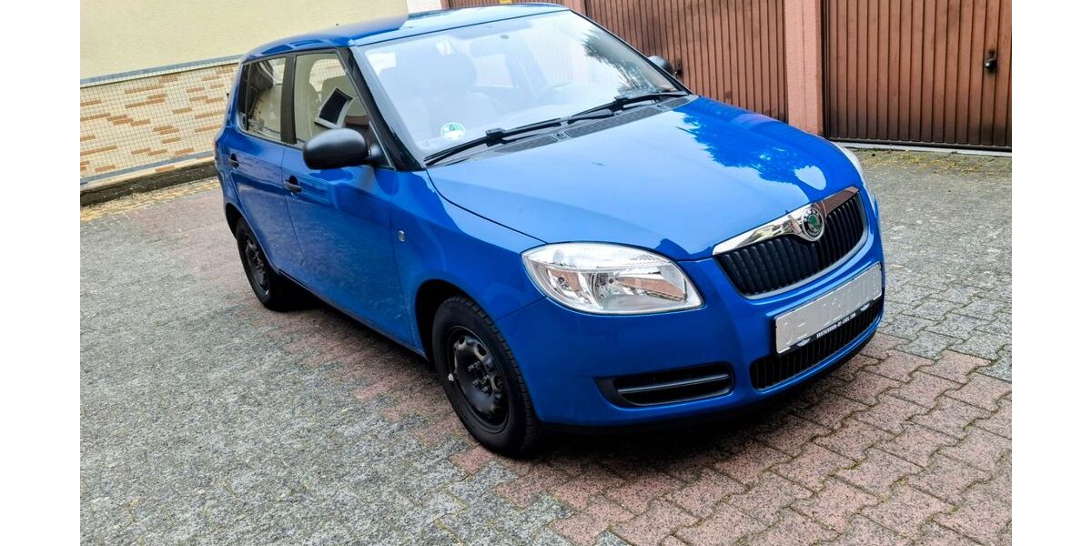 Skoda Fabia 84.590 km 3.795 &euro; Offenbach am Main 63071