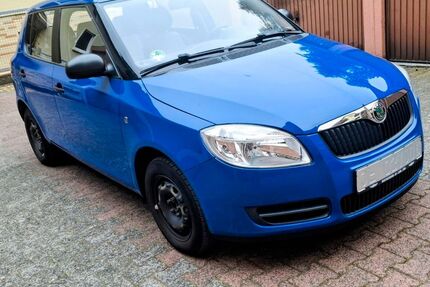 Skoda Fabia 84.590 km 3.850 &euro; Offenbach am Main 63071