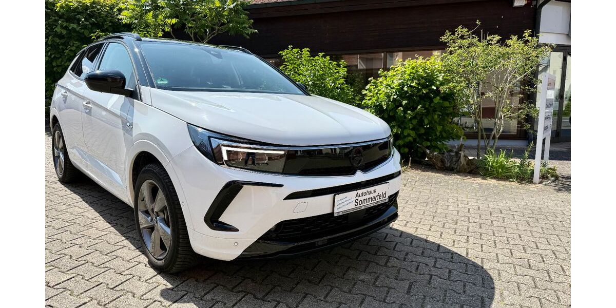 Opel Grandland (X) 15.630 km 33.900 &euro; Maßbach/Poppenlauer 97711