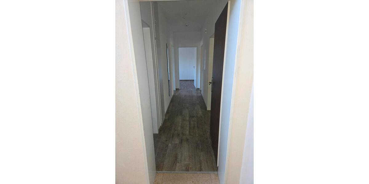 Erdgeschoßwohnung Bad Windsheim - 3 Zimmer, 75 m&sup2;, 1.000&euro; | Angebot:26286999