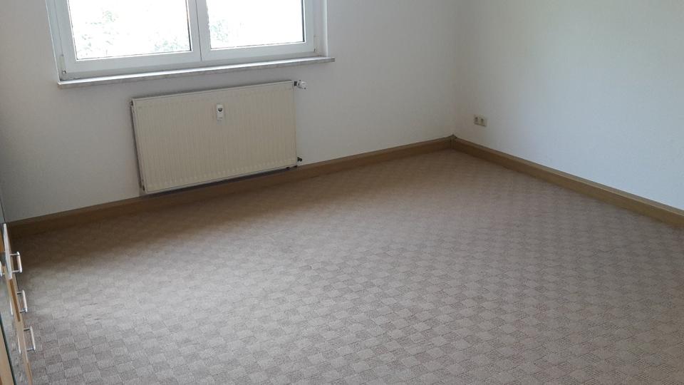 Etagenwohnung Apolda - 2 Zimmer, 60 m&sup2;, 450&euro; | Angebot:26549026