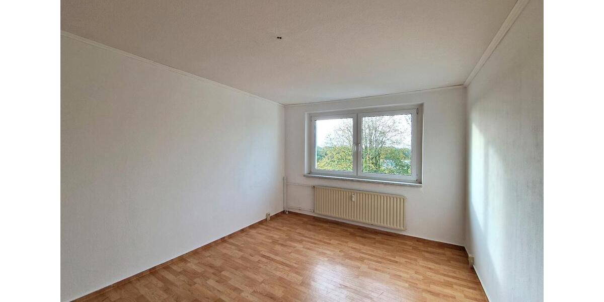 Etagenwohnung Neubrandenburg Datzeberg - 2 Zimmer, 42 m&sup2;, 235&euro; | Angebot:26662998