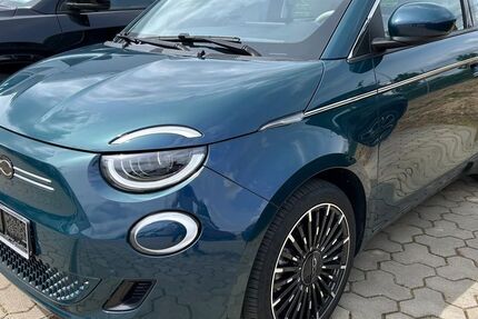 Fiat 500e 9.611 km 26.900 &euro; Ratzeburg 23909