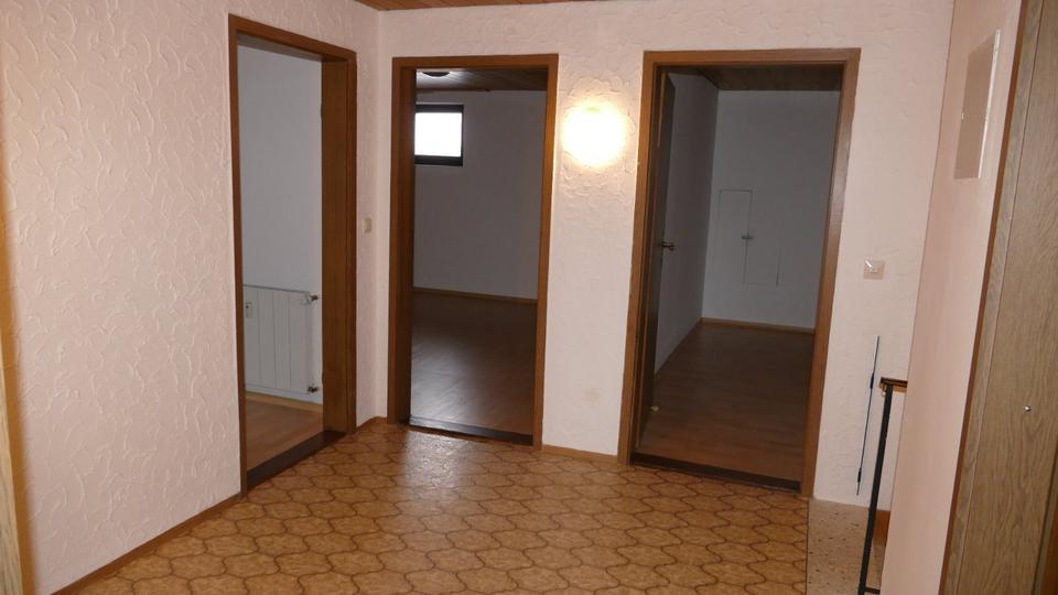 Schöllnach: 4-Zimmer Wohnung, 1.Stock 4 zimmer