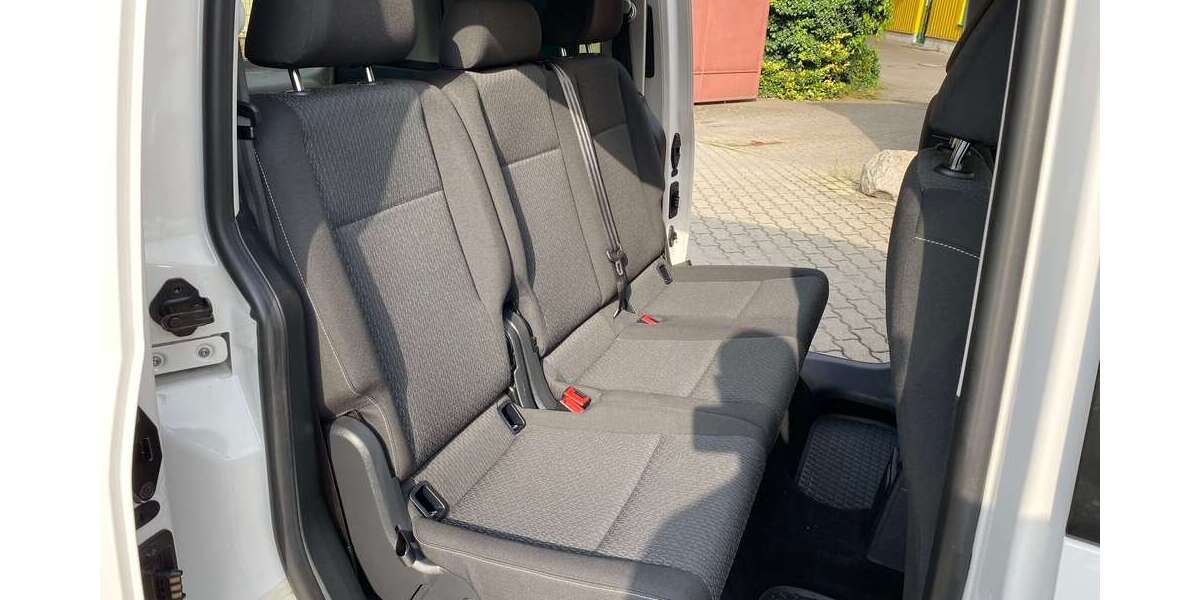 VW Caddy 69.050 km 16.799 &euro; Cottbus 03050