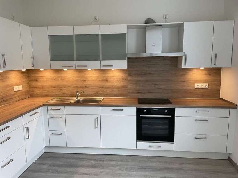 Haus zum Kaufen in Wilhelmshaven 499.000 € 210 m²