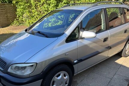 Opel Zafira 246.536 km 1.499 € Geesthacht 21502