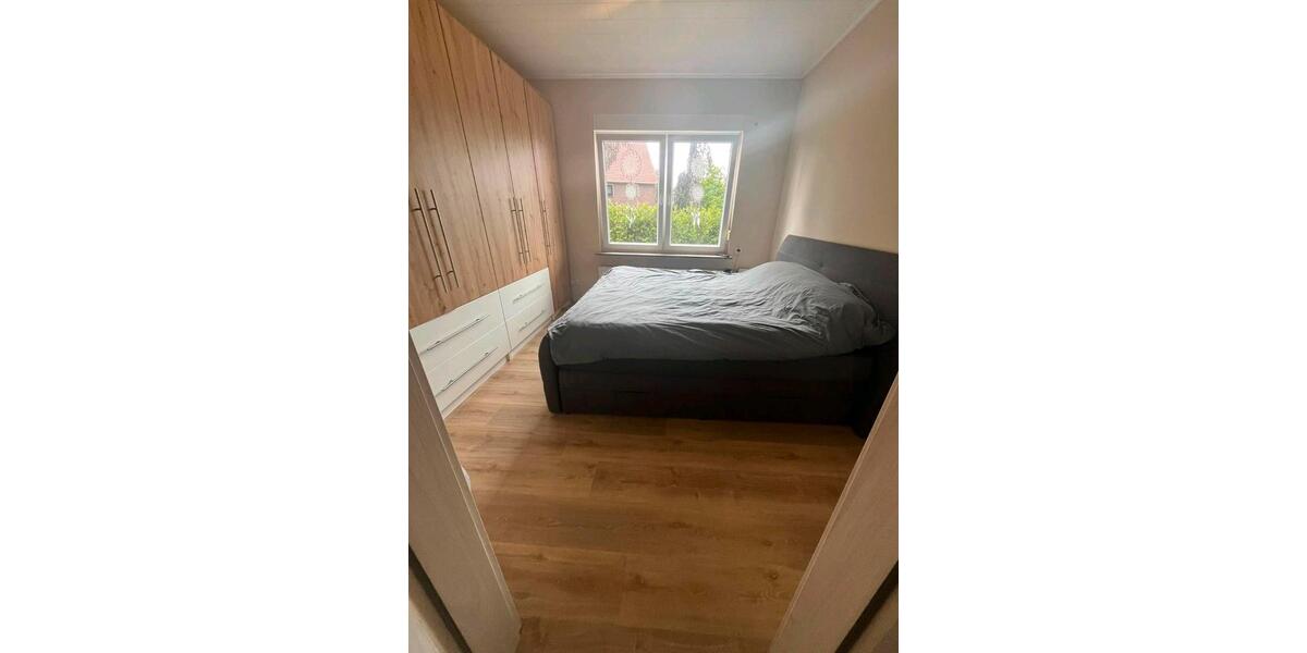 Einfamilienhaus Apen - 9 Zimmer, 135 m&sup2;, 319.000&euro; | Angebot:27120580