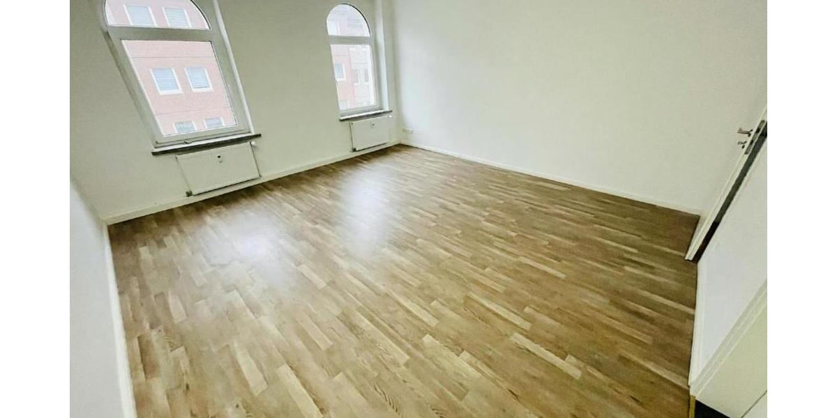 Modern sanierte 4 Raum-Wohnung mit Balkon und schickem Bad! - Etagenwohnung Gera Ostviertel | Angebot:26843943