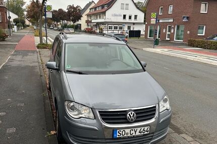 VW Touran 255.000 km 4.200 € Lippstadt 59557