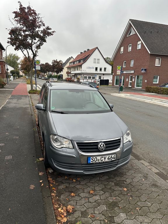 VW Touran 255.000 km 4.200 € Lippstadt 59557
