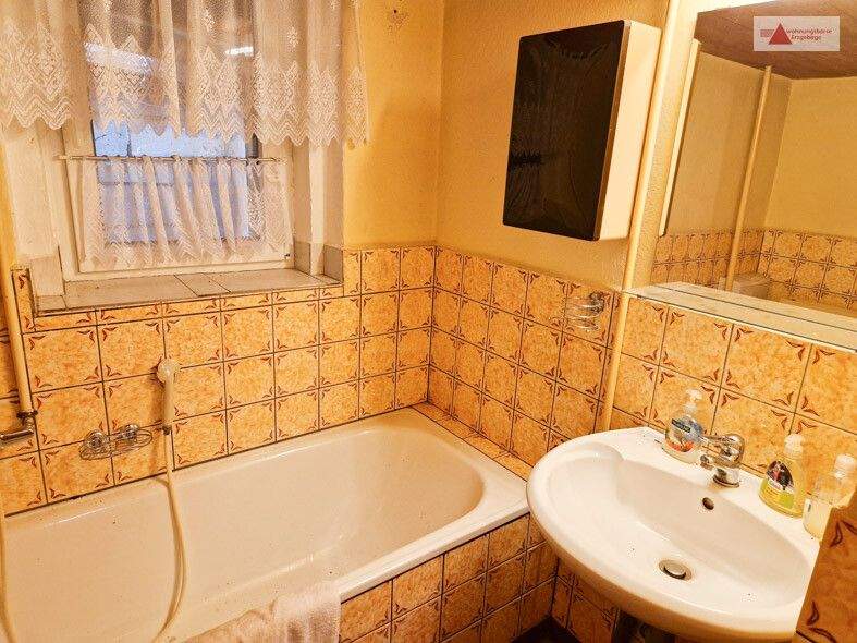 Einfamilienhaus, Siedlungshaus, Ausbauhaus in ruhiger Lage in Geising zu verkaufen! 6 zimmer