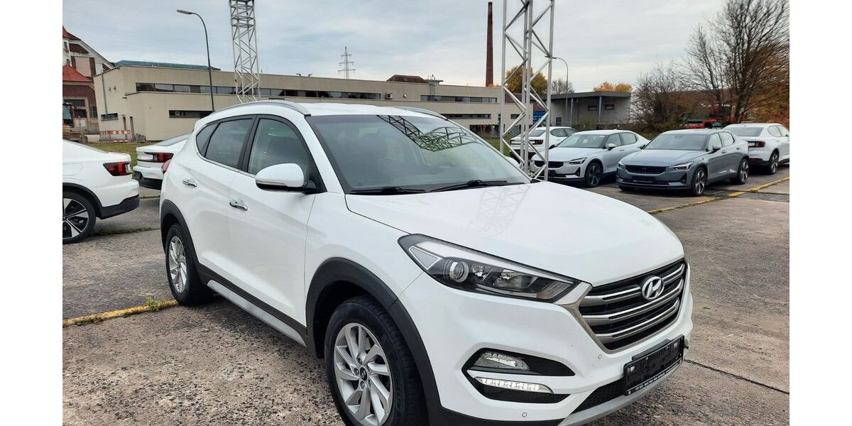 Hyundai TUCSON 70.000 km 14.500 &euro; Amberg 92224