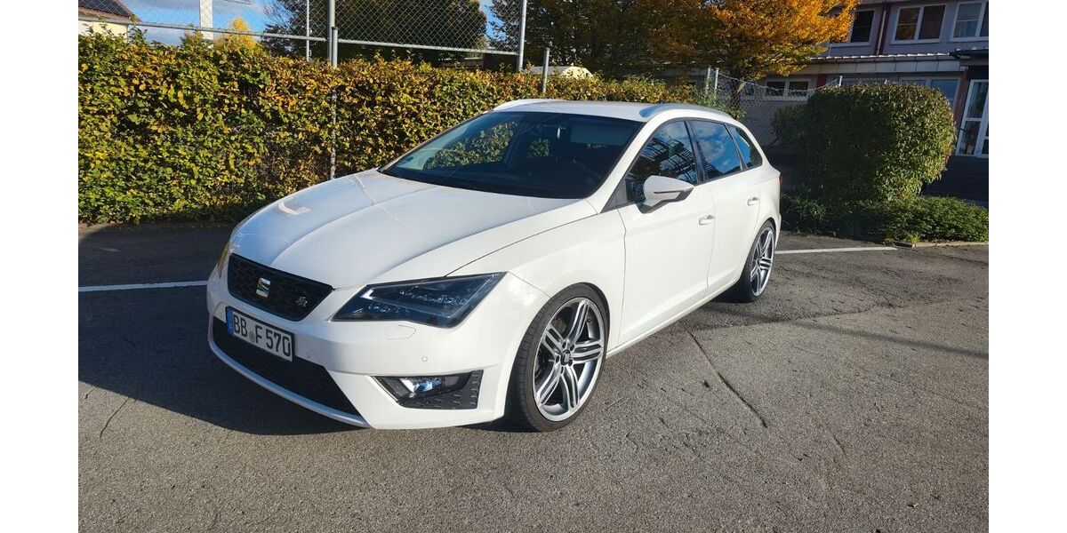 Seat Leon 152.000 km 8.100 &euro; Altdorf 71155
