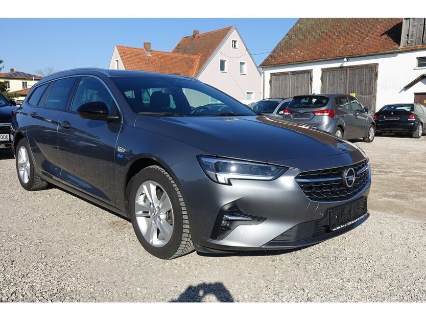 Insignia Elegance Navi PDC Kamera Memory LED eGHSD