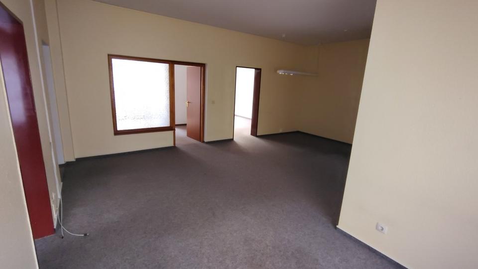 Freie Gewerbe-Büroräume in zentraler Lage von Husum 5 zimmer