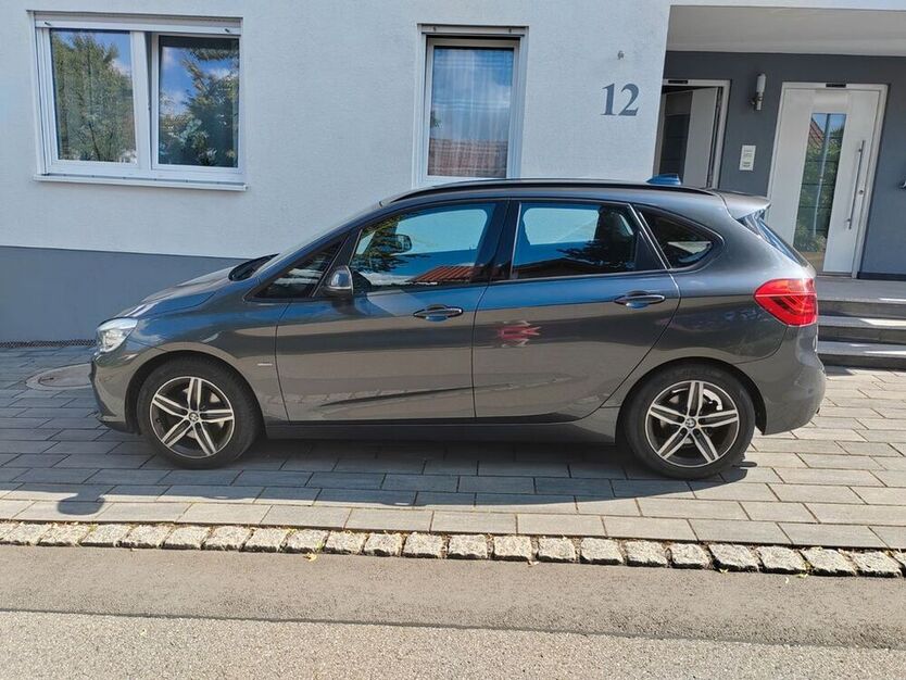 220 Active Tourer