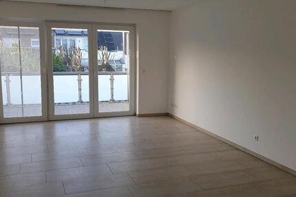 Mietwohnung, 3-Raum, neuwertig,zentral gelegen