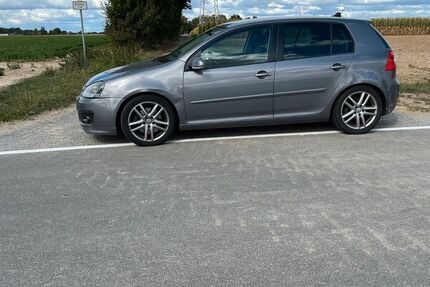 VW Golf 256.000 km 3.899 &euro; Lippstadt 59557