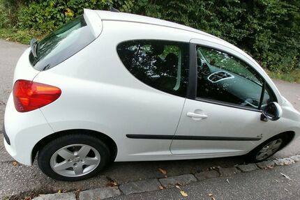 Peugeot 207 94.300 km 4.100 &euro; Kiel 24146
