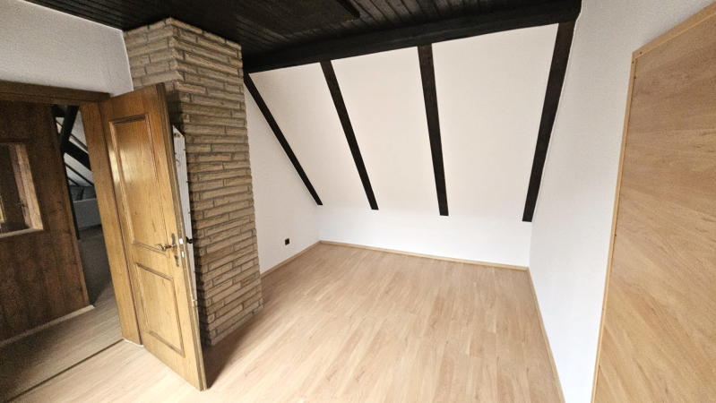 ObjNr:19572 - EFH mit 5 Zimmer und ehem. Gaststätte in der Ortsmitte von Niederkirchen - Mehrfamilienhaus, Wohnhaus Niederkirchen bei Deidesheim | Angebot:17545010