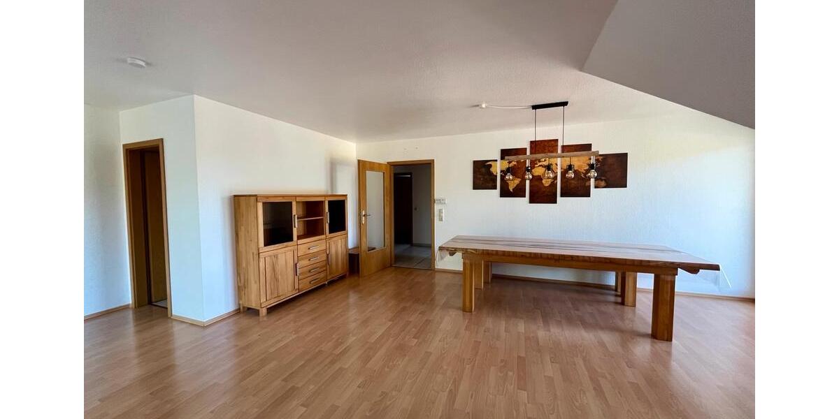 Dachgeschoßwohnung Bad Münstereifel - 3.5 Zimmer, 110 m&sup2;, 1.200&euro; | Angebot:26384297