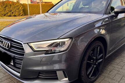 Audi A3 93.900 km 14.400 &euro; Lage 32791