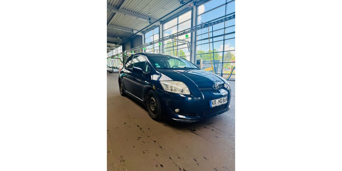Toyota Auris 253.710 km 2.350 &euro; Krefeld 47803