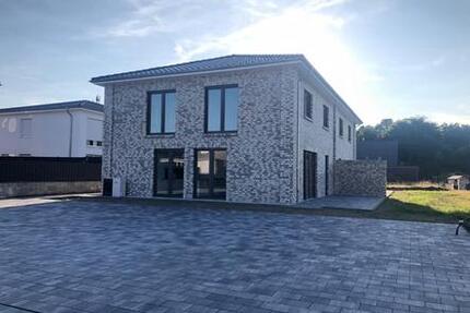 Haus Soltau - 4 Zimmer, 151 m&sup2;, 1.500&euro; | Angebot:25224693