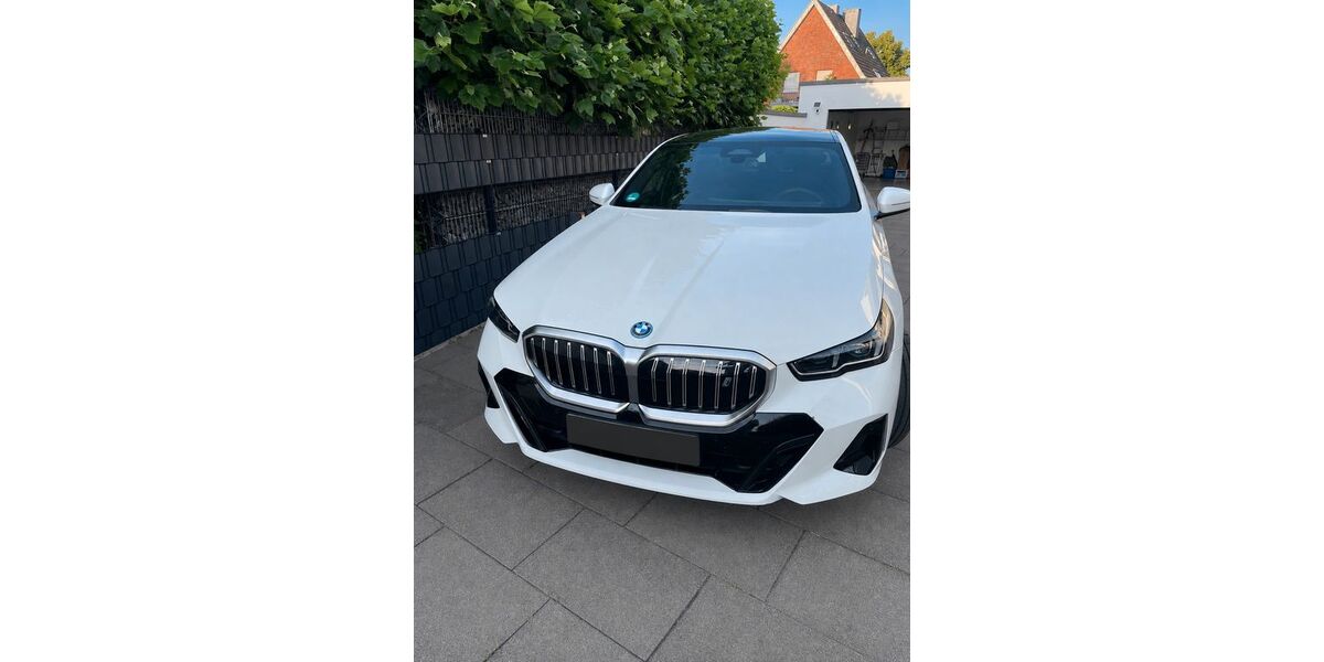 BMW i5 6.700 km 57.600 &euro; Rheine 48431