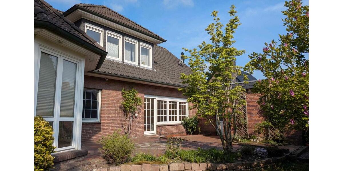 Mehrfamilienhaus, Wohnhaus Wiefelstede - 8 Zimmer, 229 m&sup2;, 390.000&euro; | Angebot:26781572