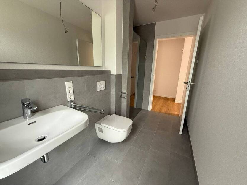 Frisch fertiggestellt! Effizienzhaus-40-Erdgeschosswohnung im Herzen von Bad Zwischenahn! 3 zimmer