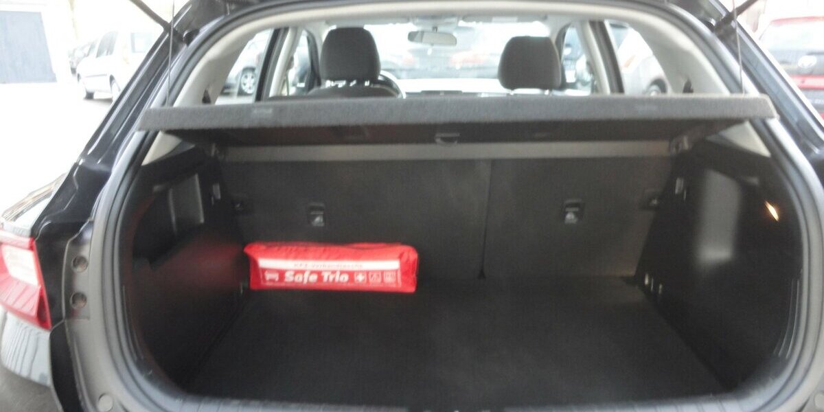 Kia Stonic 1,2 Edition7- Klima SHZ PDC Alu 33Tk,1 Hd 33.000 km 13.999 &euro; Neuss 41462