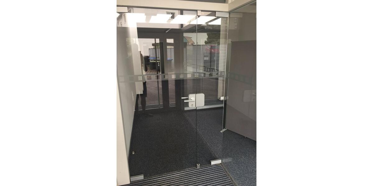 Vielseitige nutzbare moderne Gewerbeimmobilie in St. Ingbert zimmer