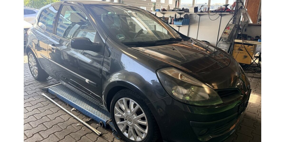 Renault Clio Exception-Startet nicht 20.000 km 999 &euro; Frankfurt 60386