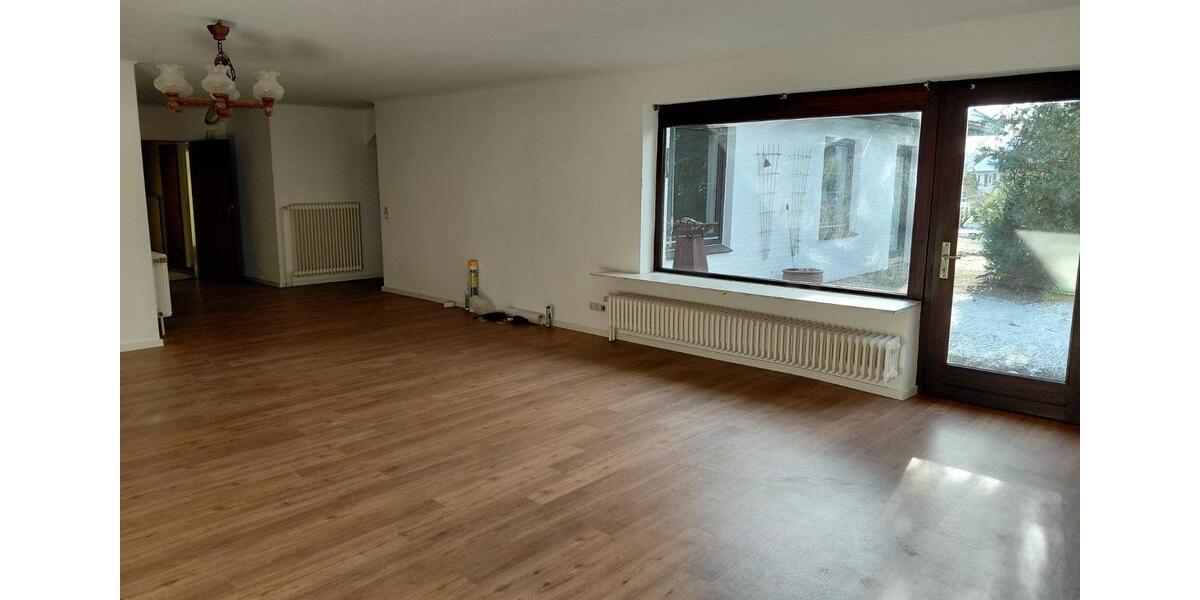 Einfamilienhaus Lunden - 4 Zimmer, 135 m&sup2;, 1.250&euro; | Angebot:25156967