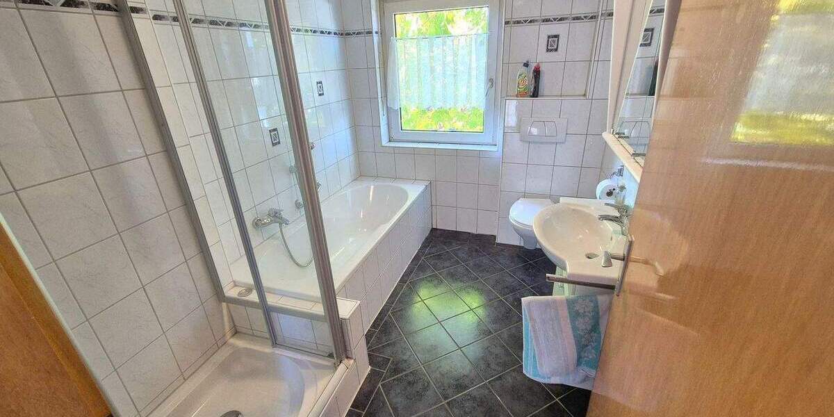 Mehrfamilienhaus, Wohnhaus Burkardroth Wollbach - 6 Zimmer, 159 m&sup2;, 189.000&euro; | Angebot:23941603