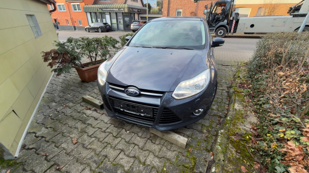 Ford Focus 136.500 km 7.999 &euro; Nordheim 74226