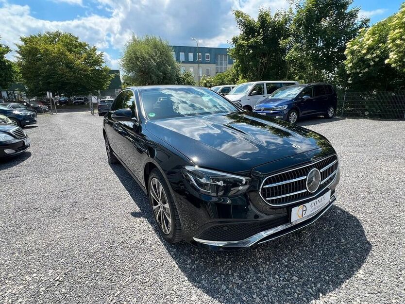 E 300