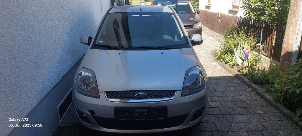 Ford Fiesta 192.326 km 2.900 € Günzburg - Deffingen 89312