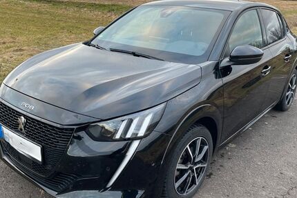 Peugeot e-208 45.000 km 16.500 &euro; Herbstein 36358