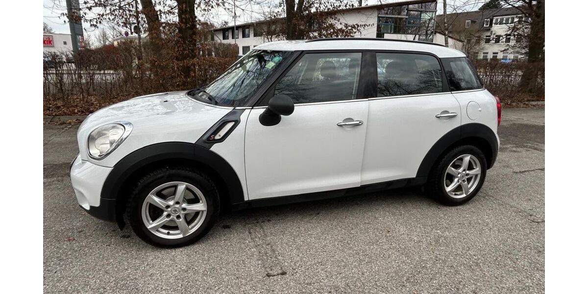 Mini Countryman S (Cooper) 131.000 km 5.950 &euro; Bad Aibling 83043