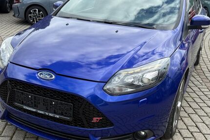 Ford Focus 135.000 km 8.900 &euro; Nürnberg 90439