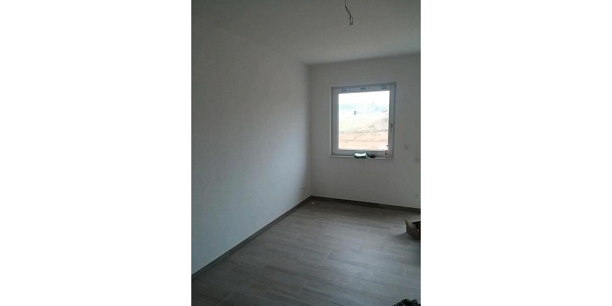 Doppelhaushälfte Remchingen - 5 Zimmer, 146 m&sup2;, 1.500&euro; | Angebot:26041521
